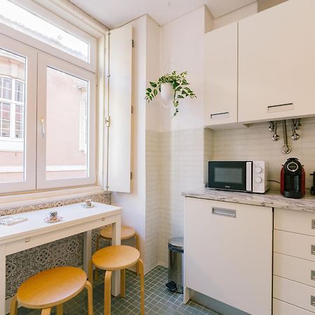 Chiado 2 Bedroom Elegant Apartment Lisboa Eksteriør billede