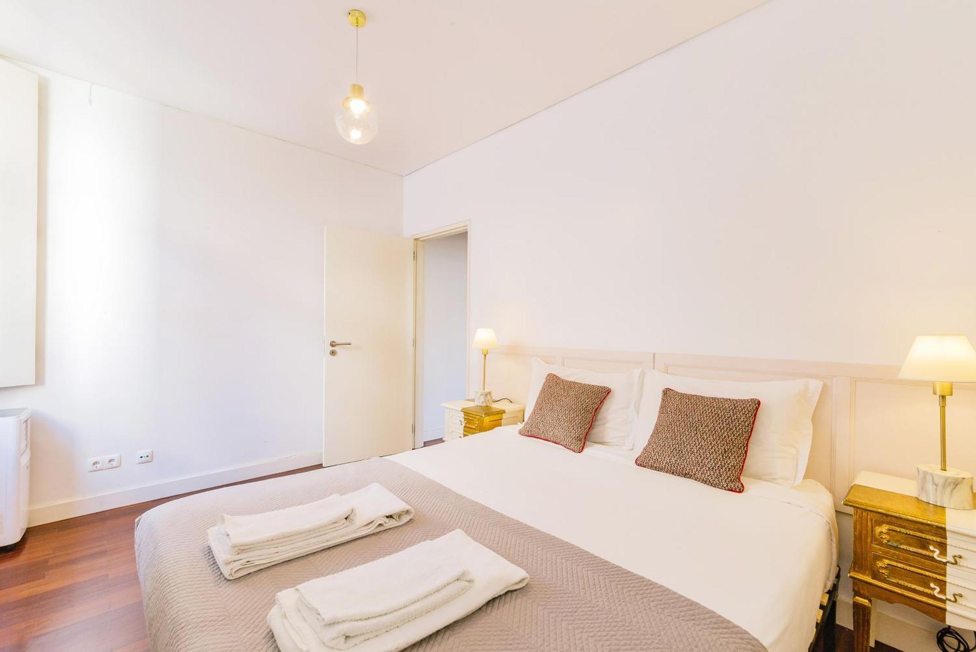 Chiado 2 Bedroom Elegant Apartment Lisboa Eksteriør billede